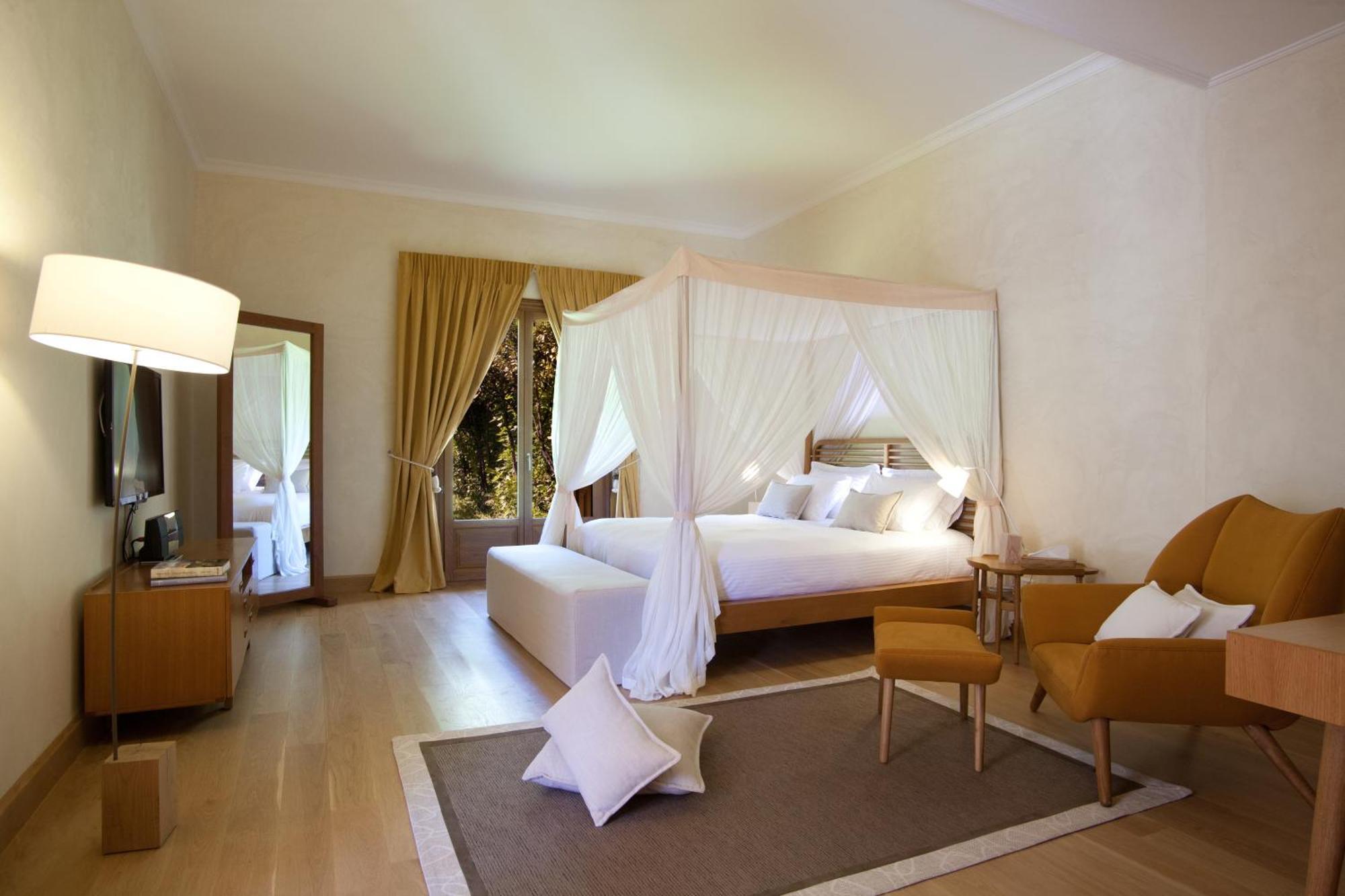 Villa Veneziano Suites & Villa Nidhrion Rum bild