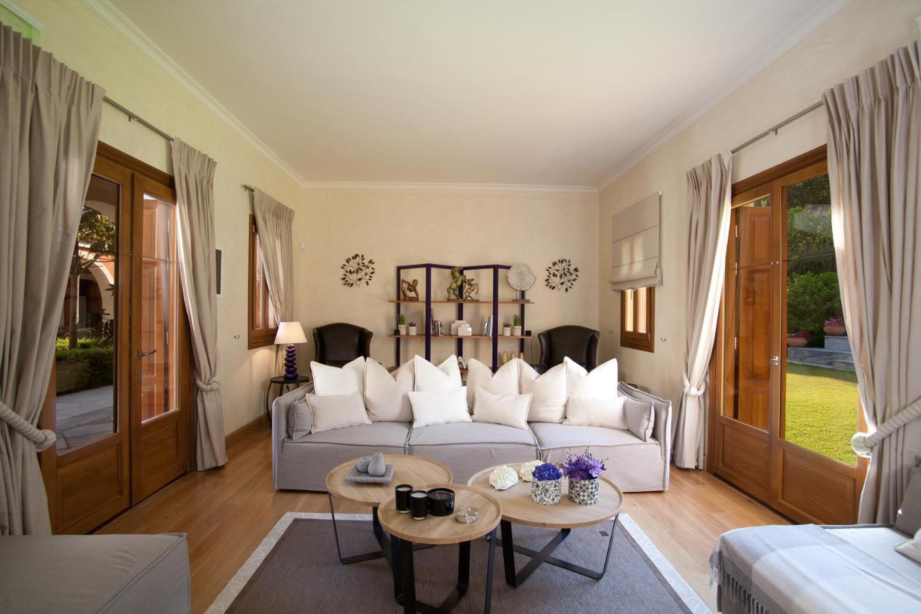 Villa Veneziano Suites & Villa Nidhrion Exteriör bild