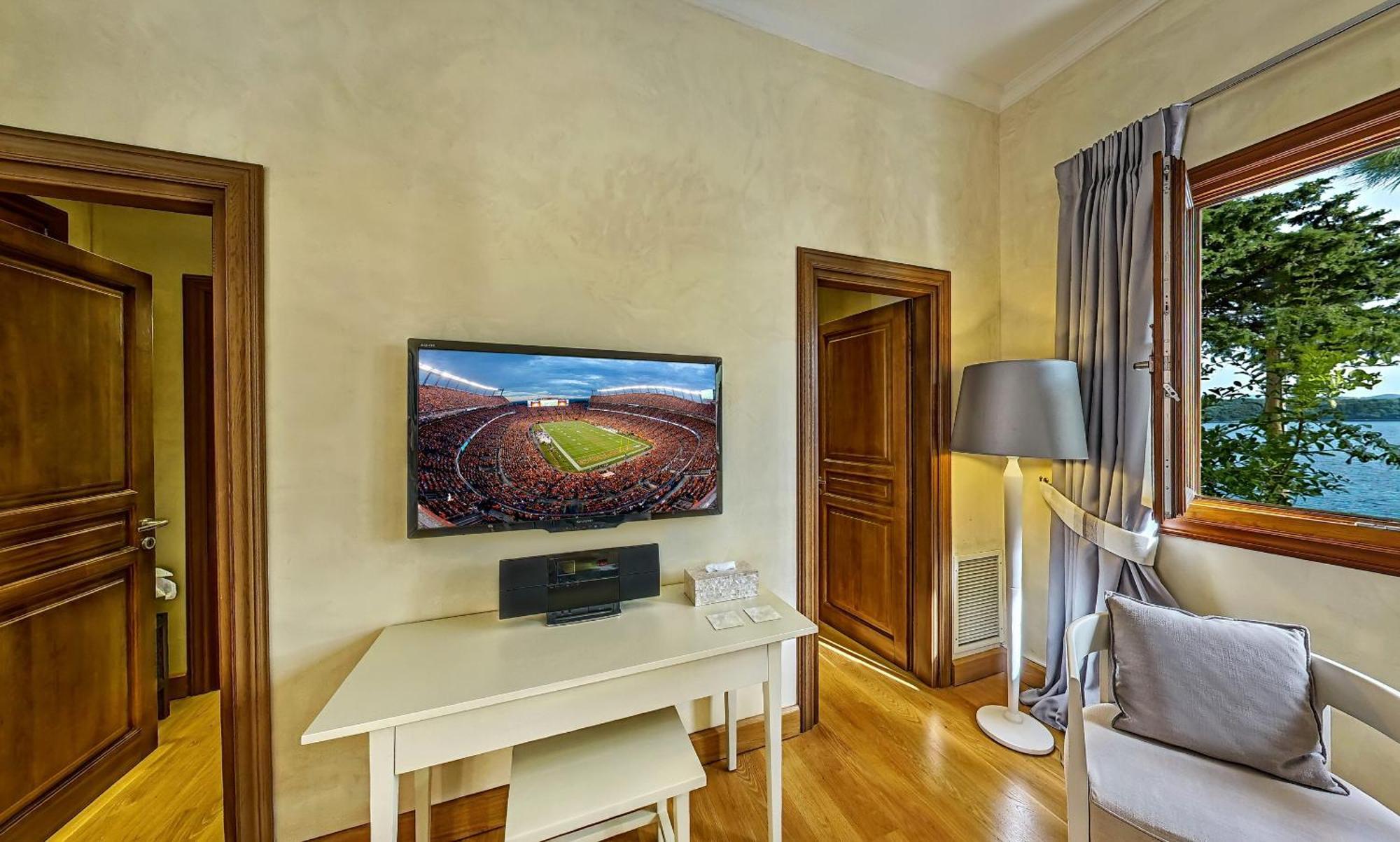 Villa Veneziano Suites & Villa Nidhrion Rum bild