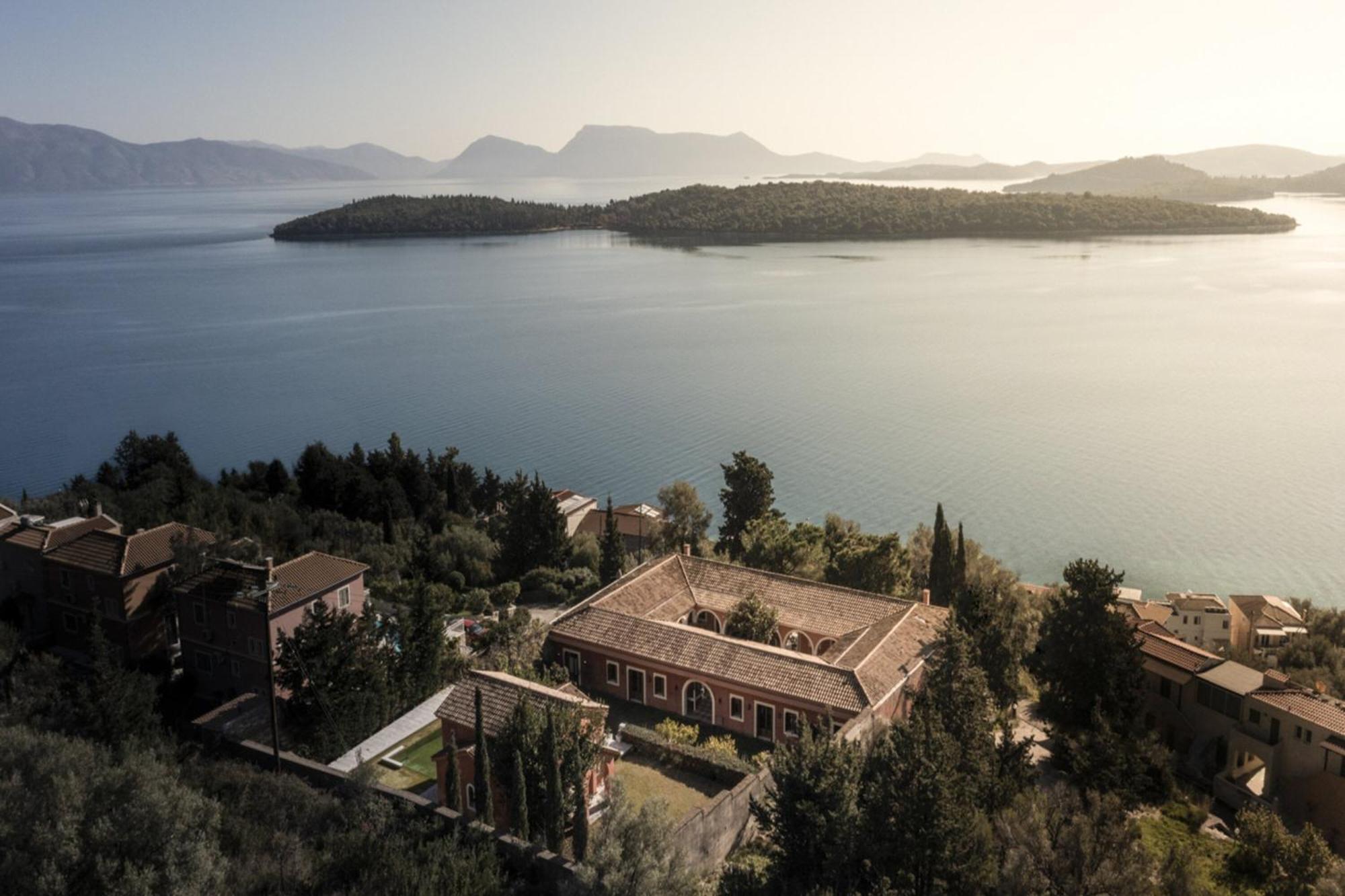 Villa Veneziano Suites & Villa Nidhrion Exteriör bild