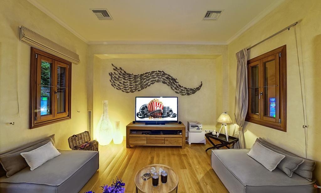 Villa Veneziano Suites & Villa Nidhrion Exteriör bild