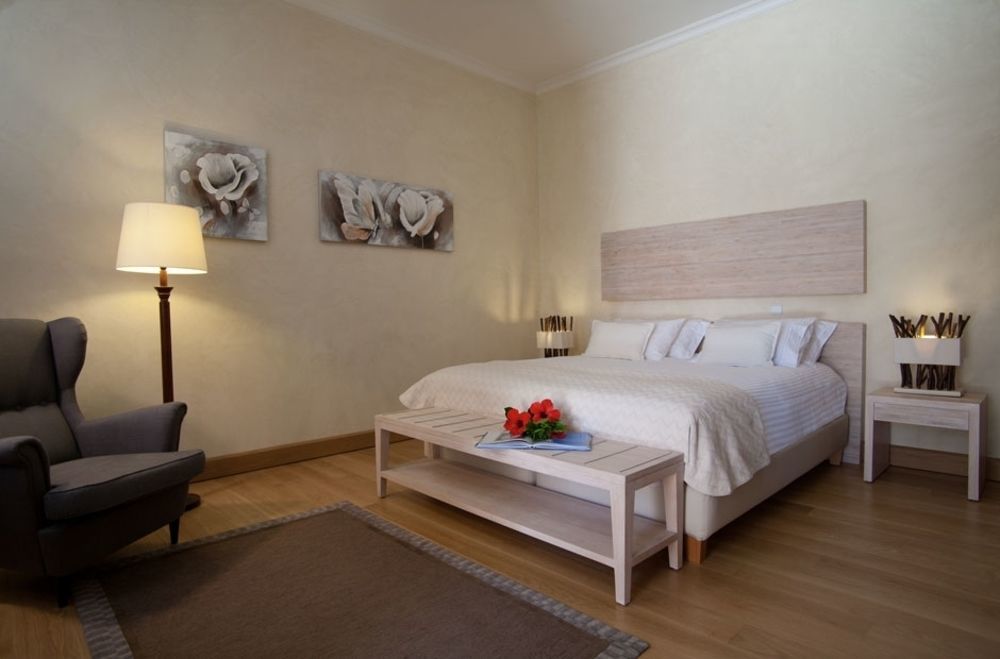 Villa Veneziano Suites & Villa Nidhrion Exteriör bild